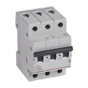Disjuntor 3P RX3 C 32A 4500A